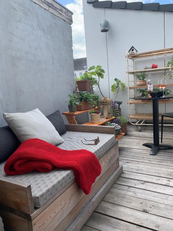 Violet Suites Gent Bagian luar foto