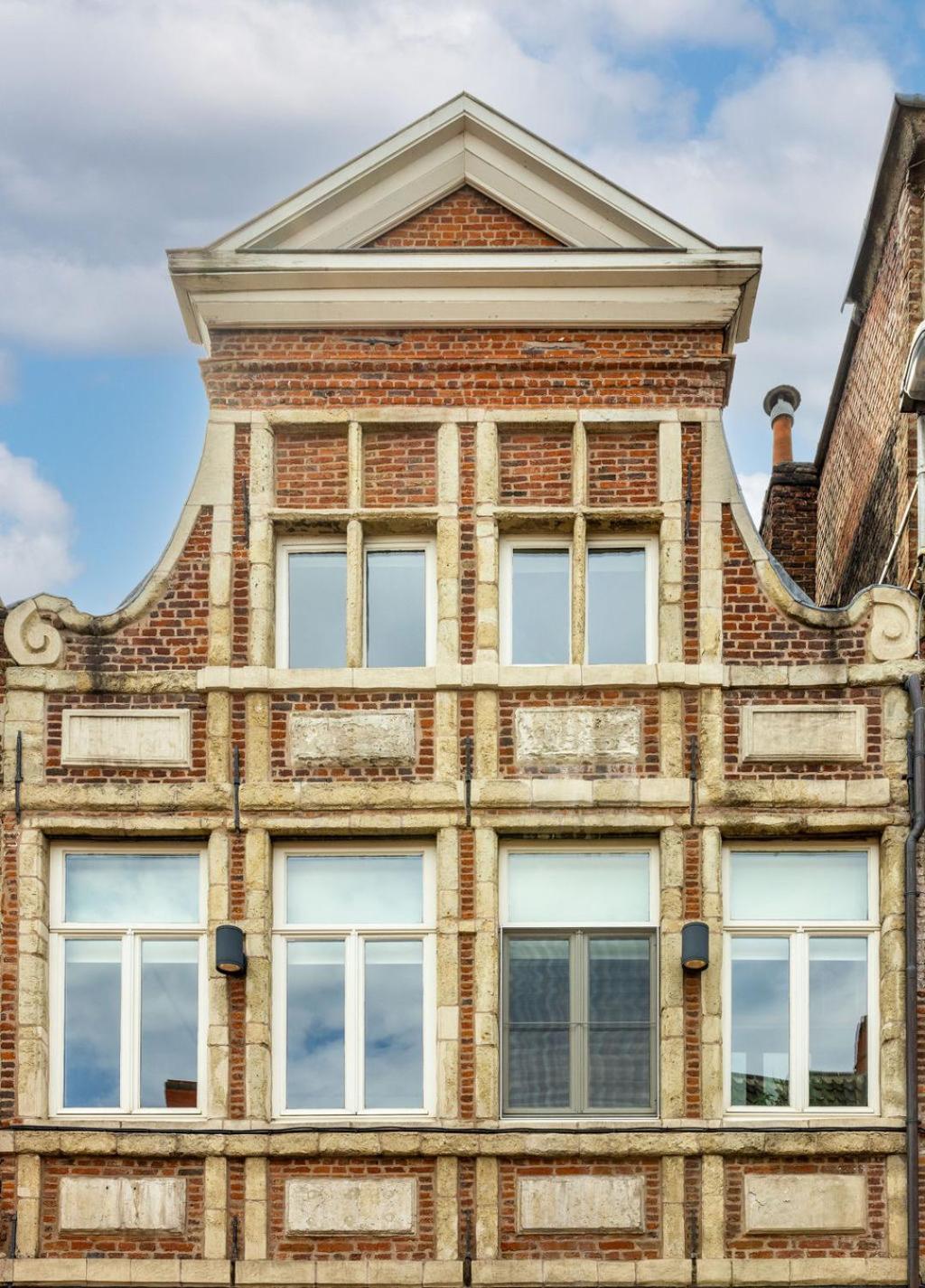 Violet Suites Gent Bagian luar foto